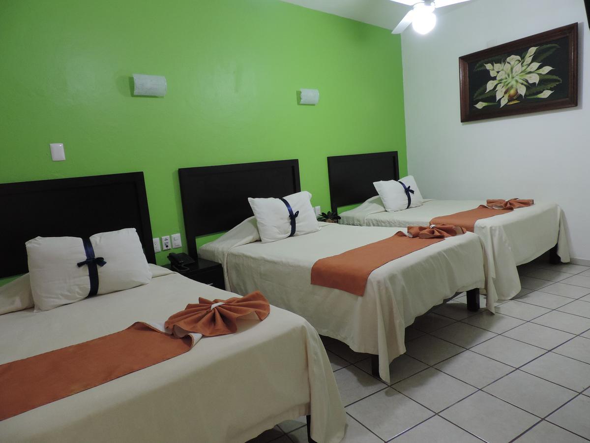 Hotel Hospedajes Del Rey Colima Eksteriør billede