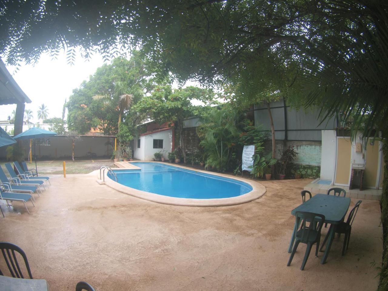 Hotel Hospedajes Del Rey Colima Eksteriør billede